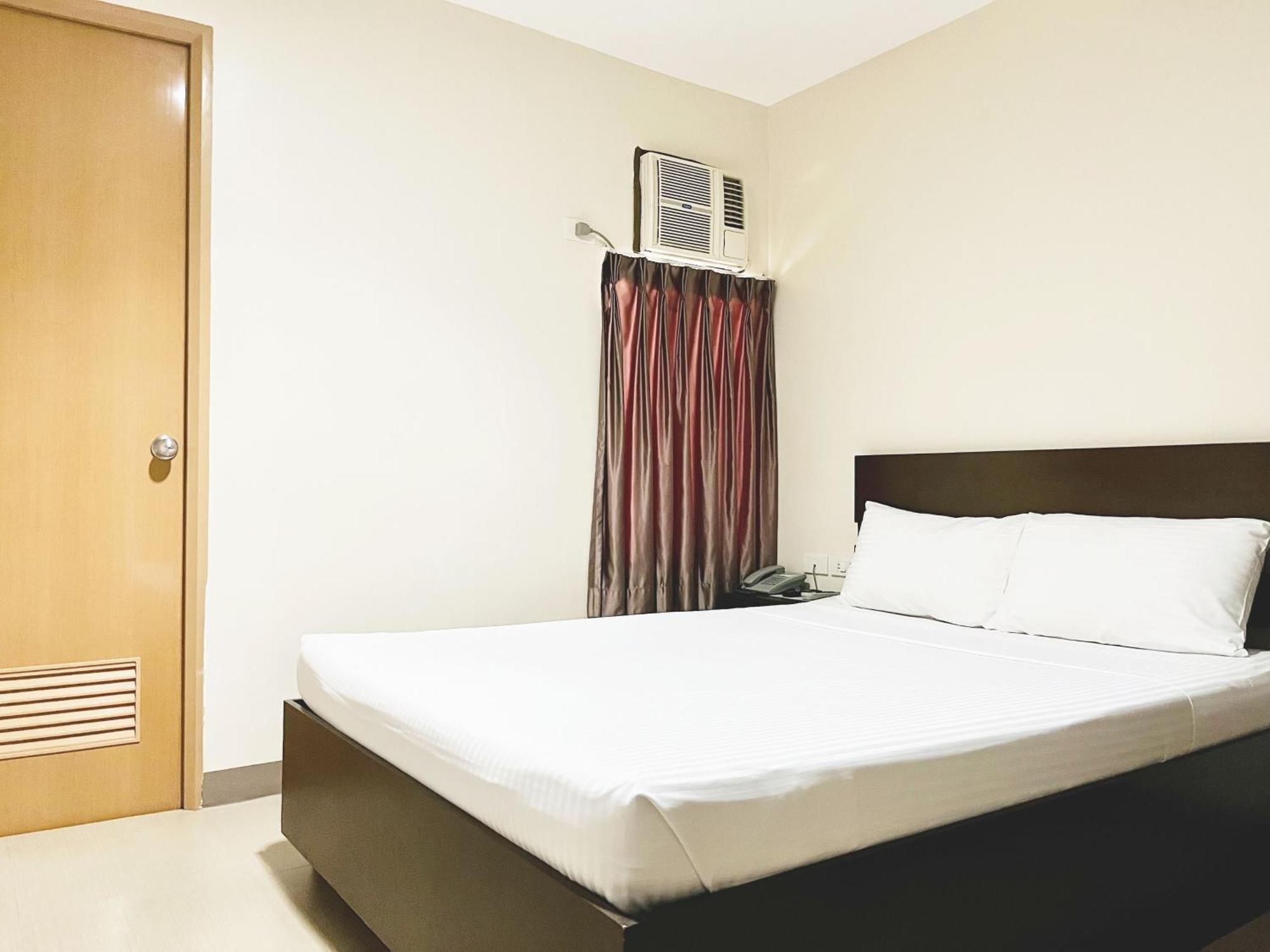 Emerald Suites Cdo Cagayán de Oro Habitación foto